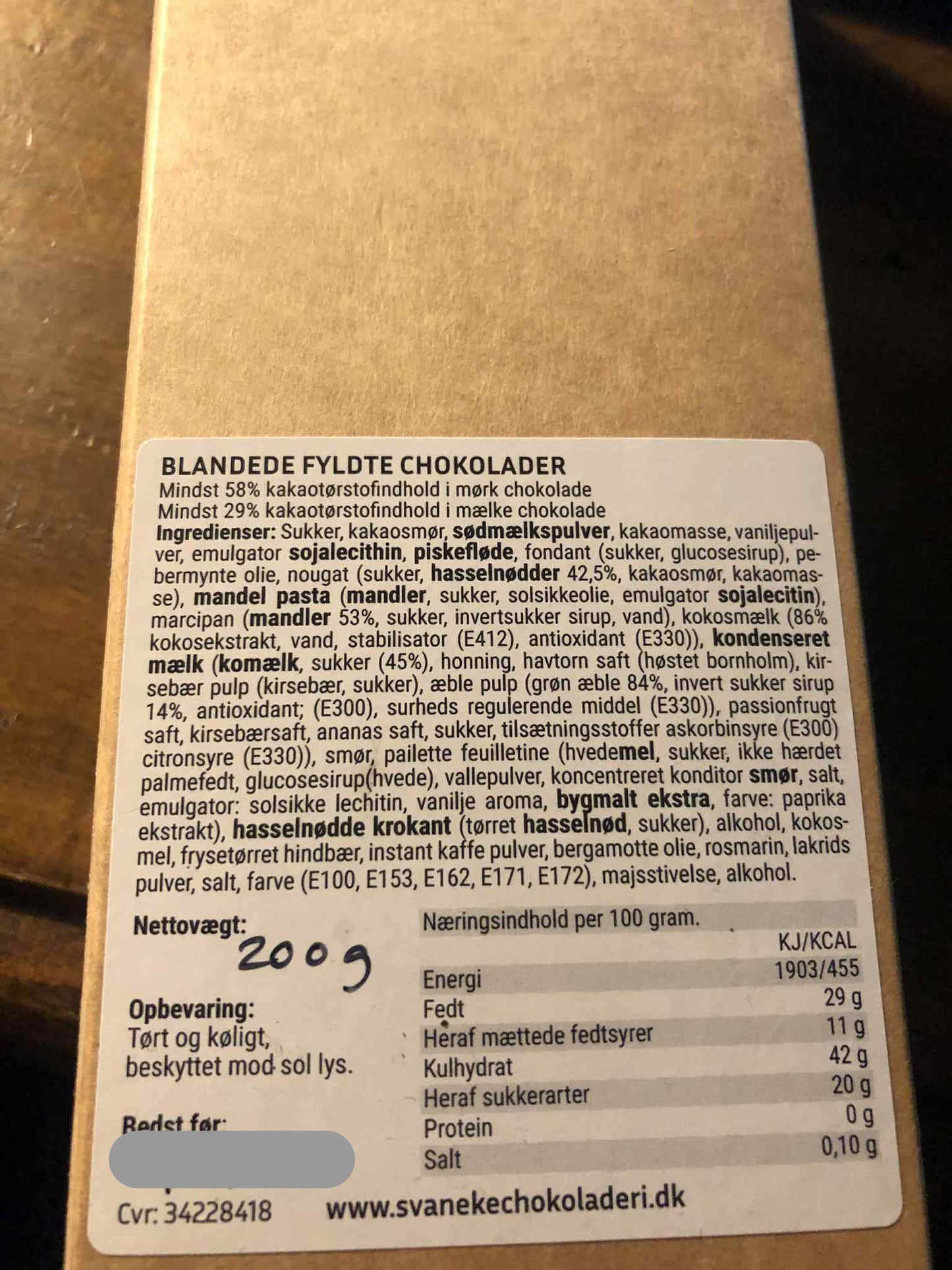 Chokoladeæske med 12 stk. 200g