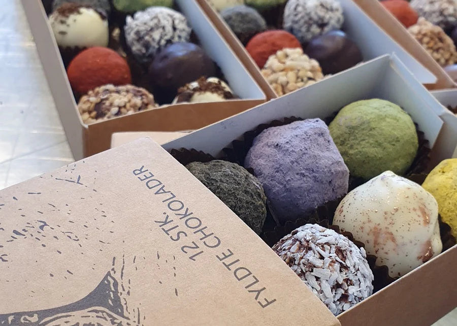 Chokoladeæske m/likør eller snaps, 200g + 50cl